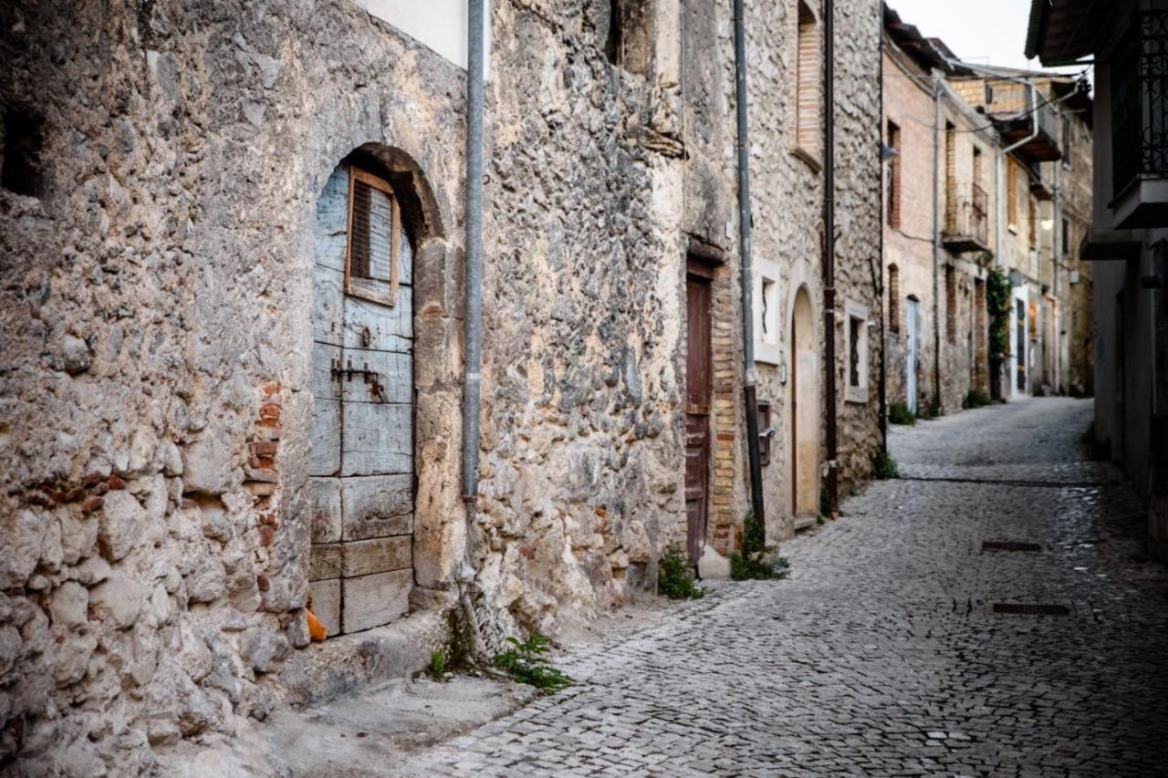 Lavistadeisogni Antica Celano Exteriér fotografie